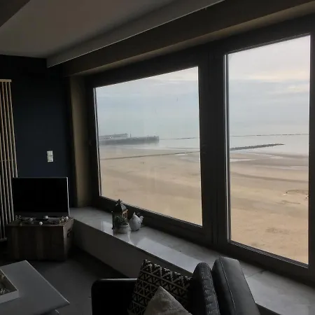 Spacieux Vue Sur Бланкенберге
